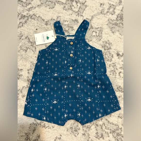 Fin & Vince button overall paisley trail. 0-3 months. - Picture 4 of 5